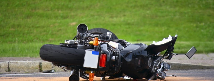 How does the Use of a Motorcycle Helmet Impact an Injury Claim after an Accident?